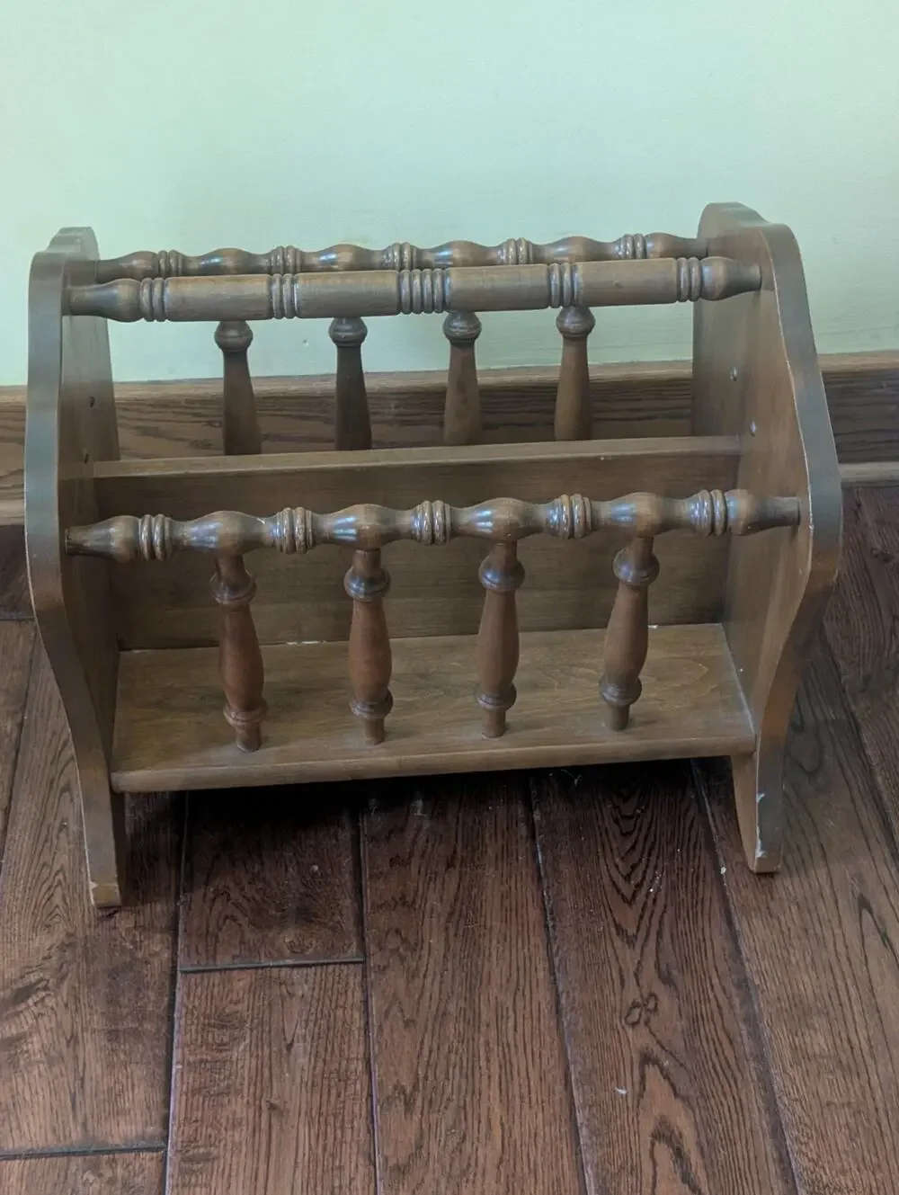 Vintage Solid Wood Early American Magazine Rack Newspaper Holder Colonial...
